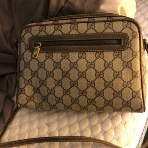 Authentic Gucci Crossbody purse